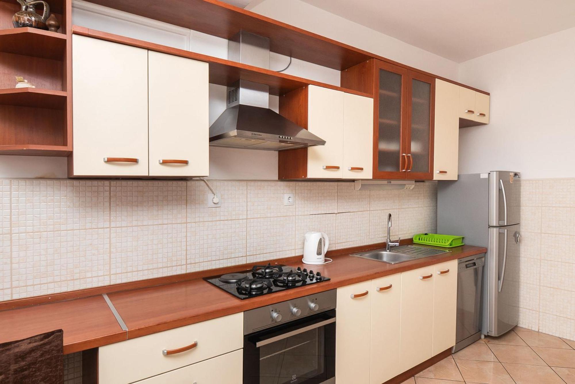 Apartments Polly Примоштен Екстер'єр фото