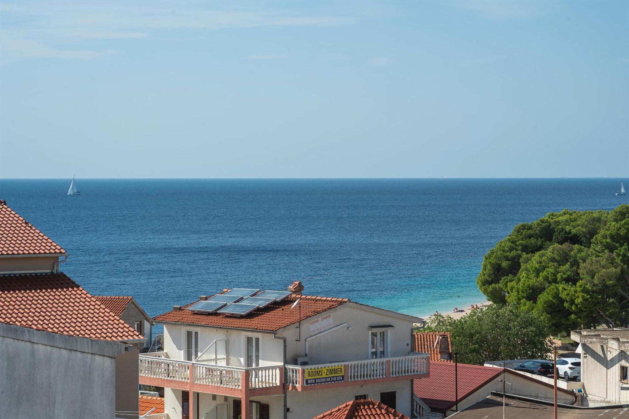Apartments Polly Примоштен Екстер'єр фото